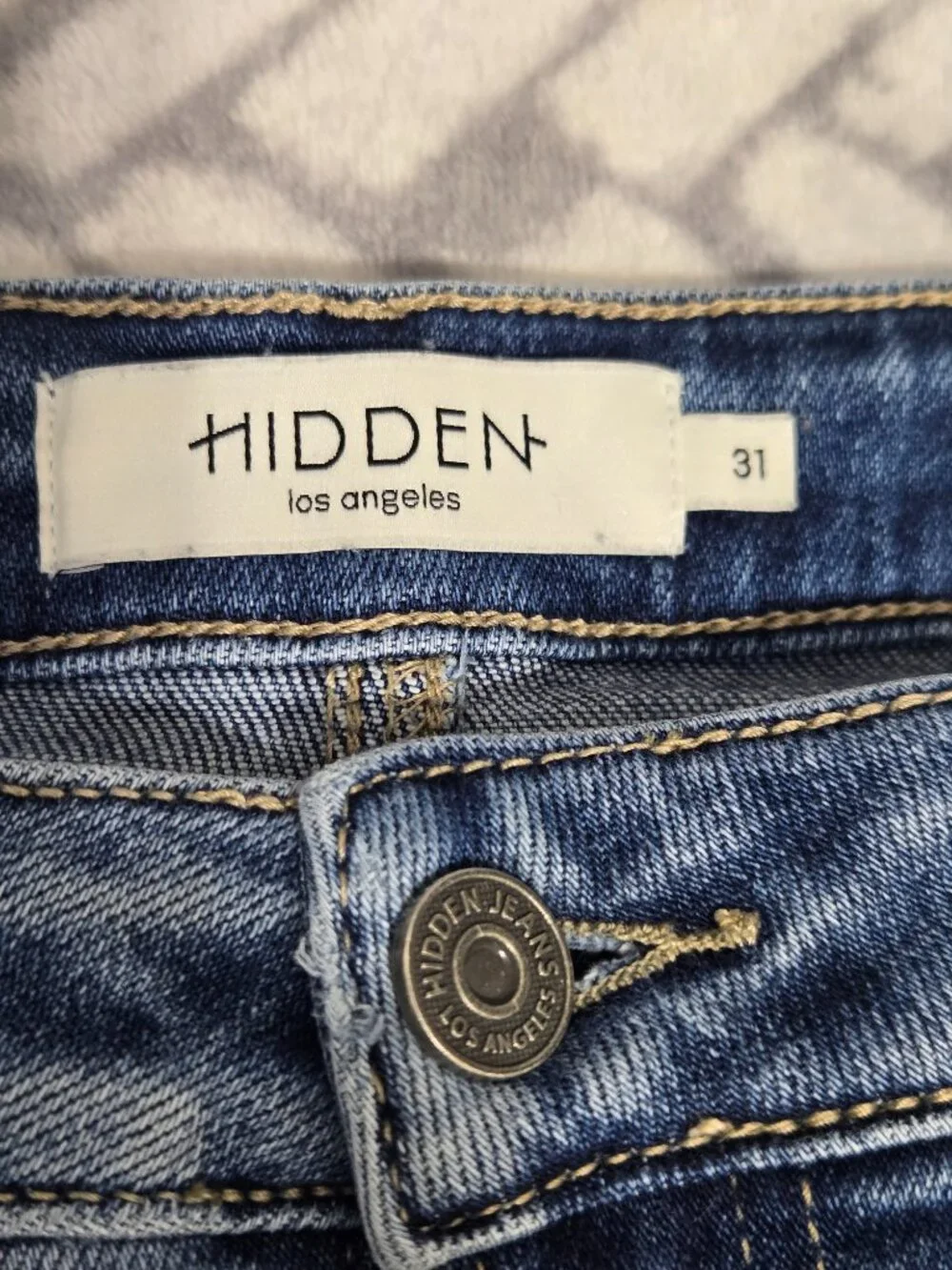 Hidden Jeans Women’s Straigh Leg Medium Dark Wash High Rise Denim Size 31
